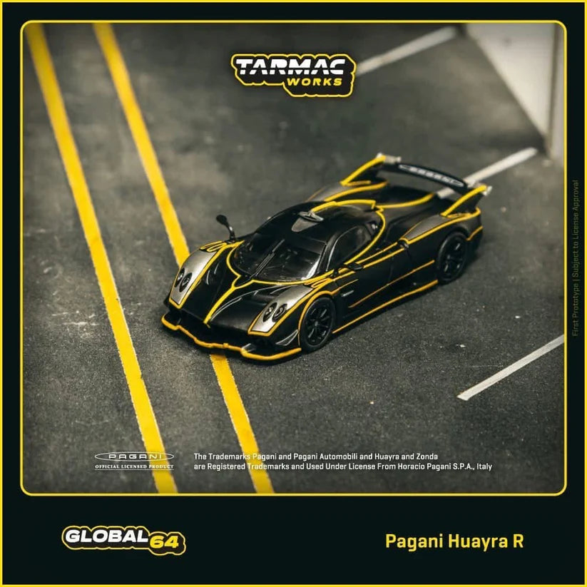 Tarmac Works 1:64 Pagani Huayra R Matt Black/Silver