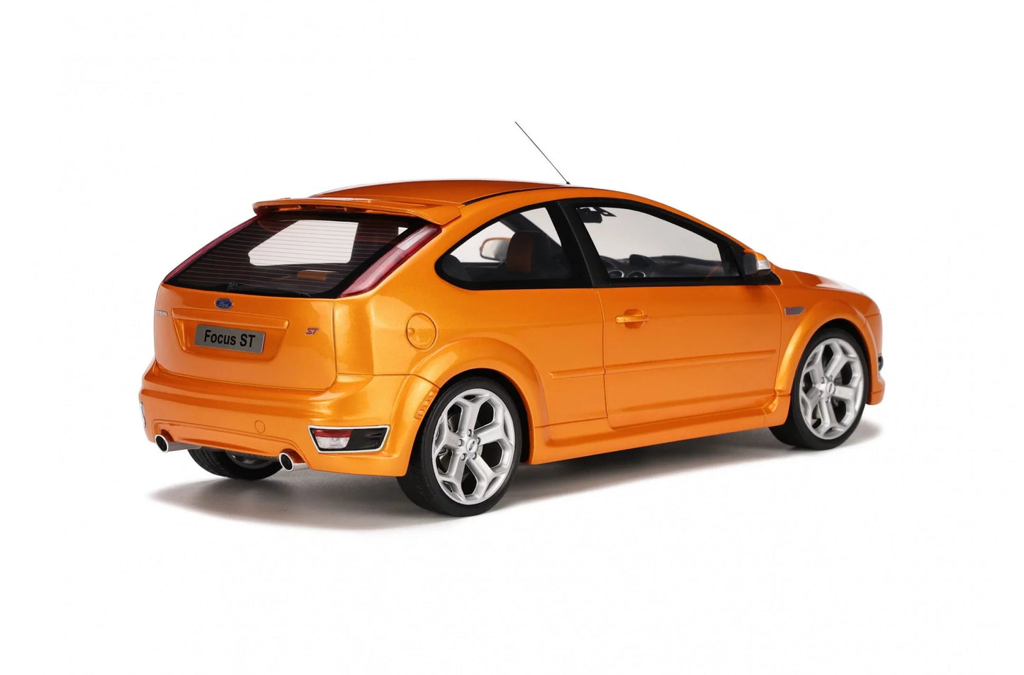 Ottomobile 1:18 Resin Ford Focus ST 2.5 - Electric Orange