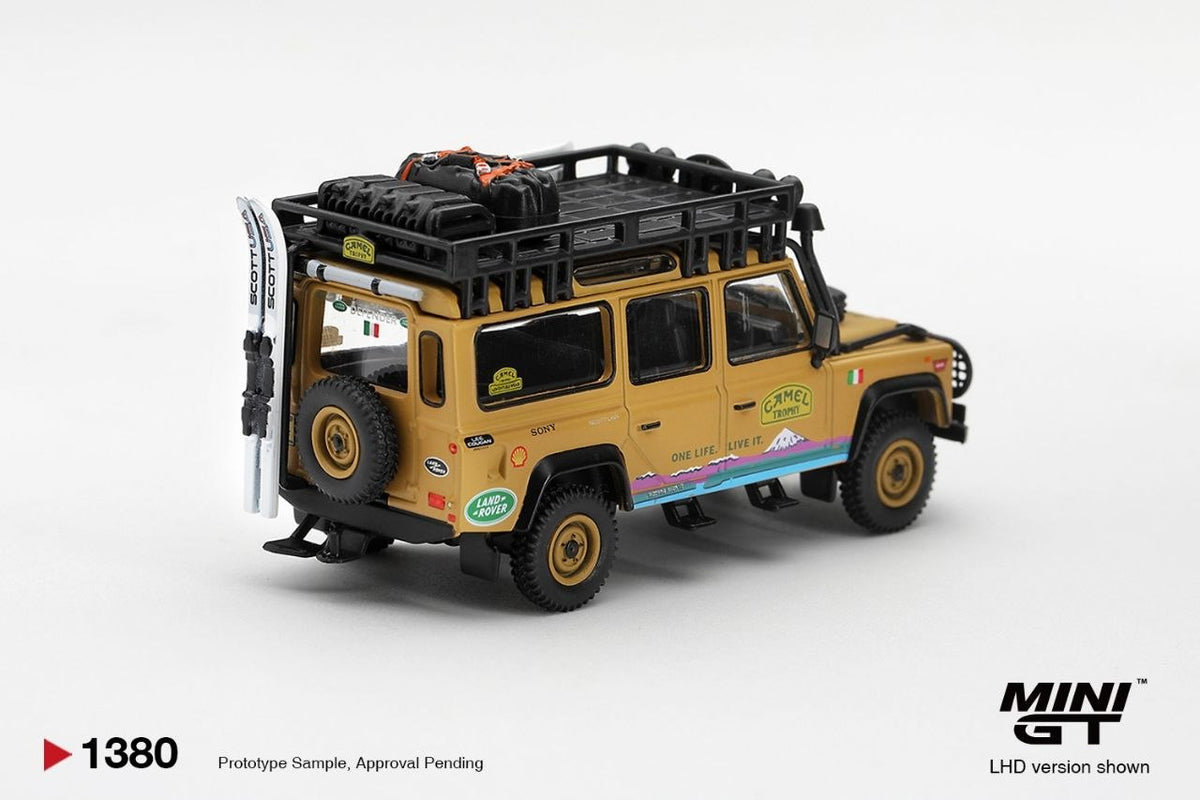 Mini GT 1:64 Land Rover Defender 110 1998 Camel Trophy Tierra del Fuego CT.24 Italy #1380