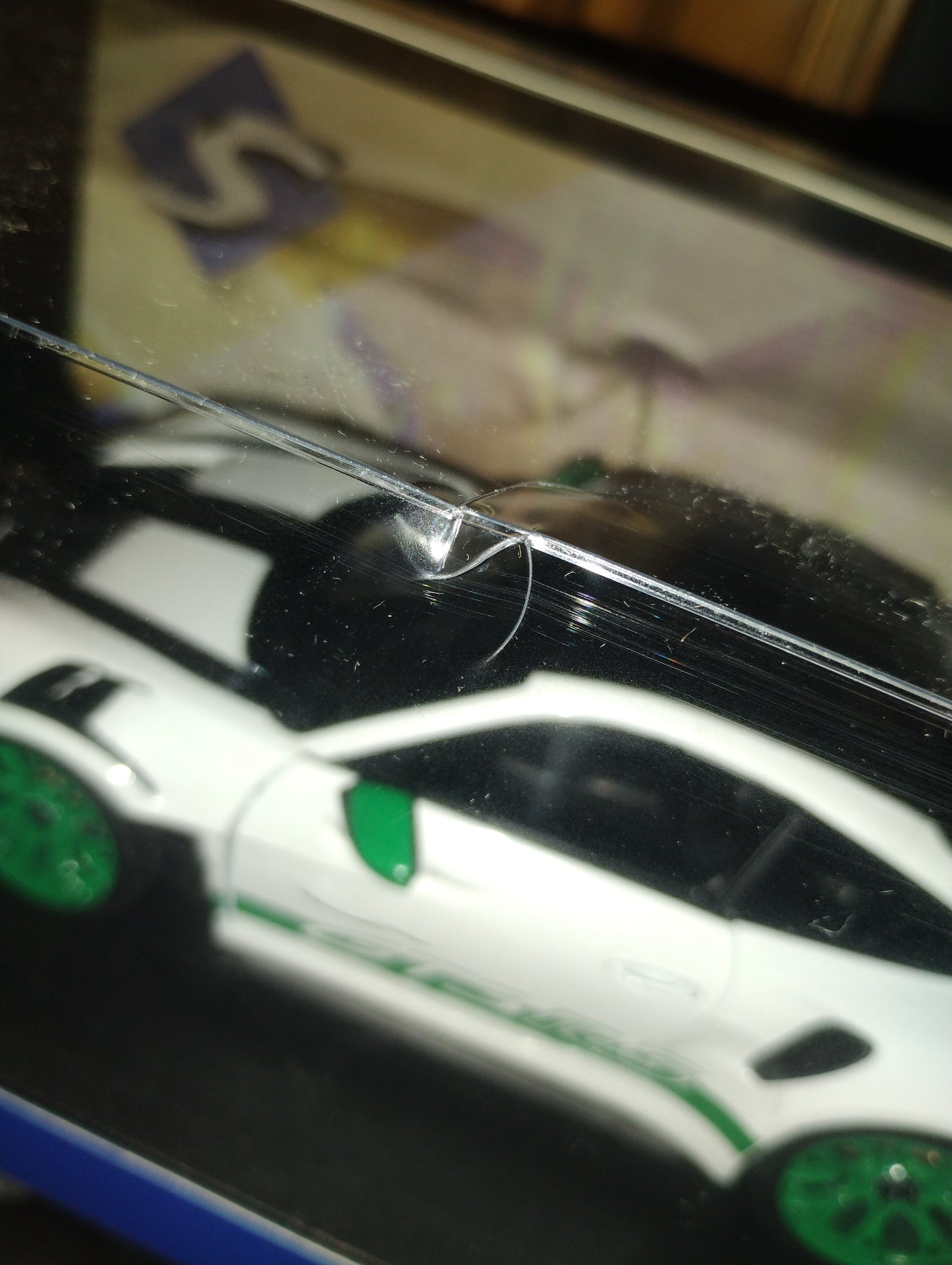 Solido 1:18 2024 Porsche 911 (992) GT3 RS tribute Carrera RS package White/Green *Damaged Packaging*