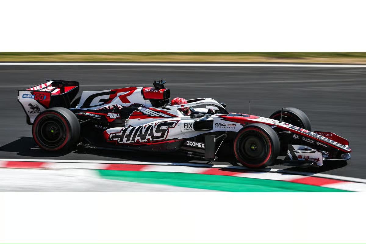 Spark Models 1:64 2026 TGR Haas F1 Team VF-26 #31 Esteban Ocon Japanese GP White/Black/Red