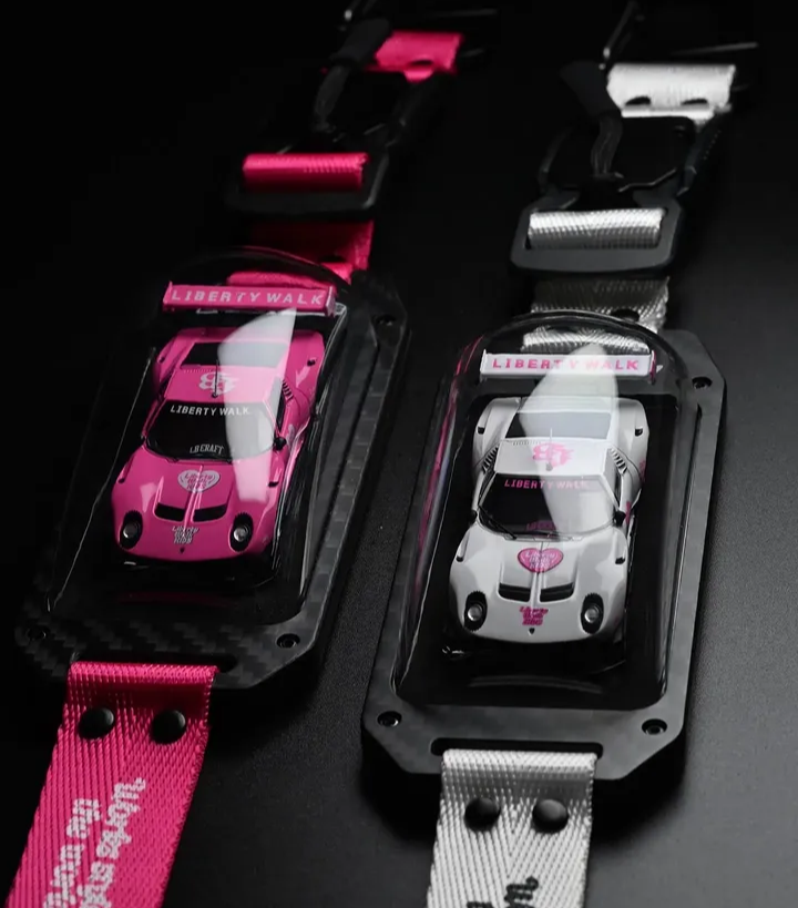 Inno64 LB-Silhouette WORKS Miura GT White/Pink