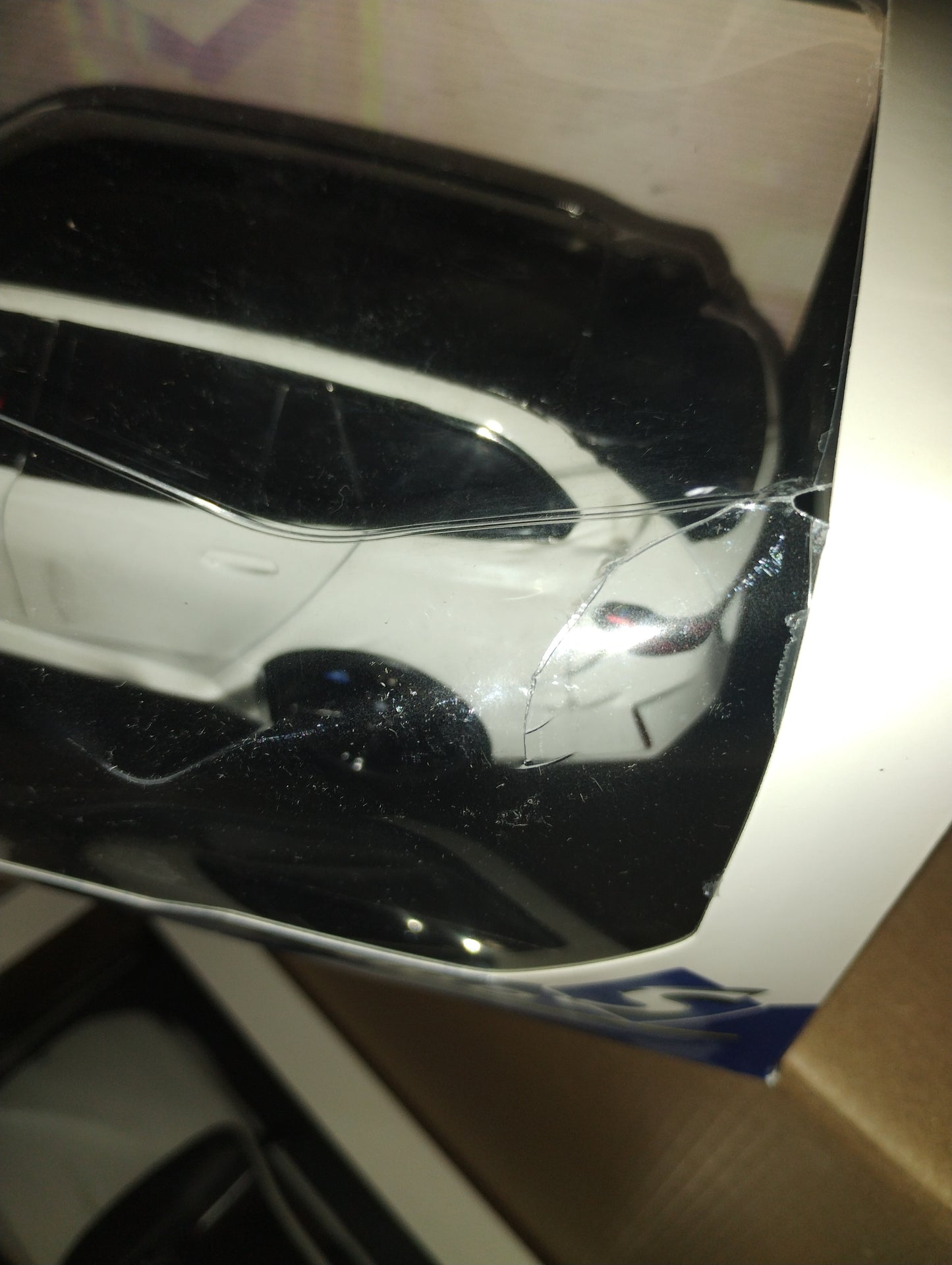 Solido 1:18 2024 BMW M5 Touring (G99) Alpine White *Damaged Packaging*