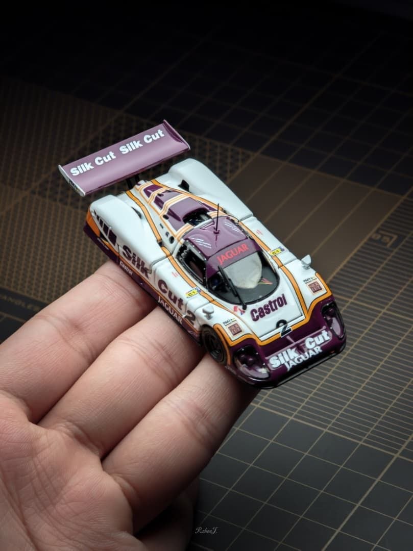 Transcend Model 1:64 Jaguar XJR-9 LeMans White/Purple LeMans Winner 1988