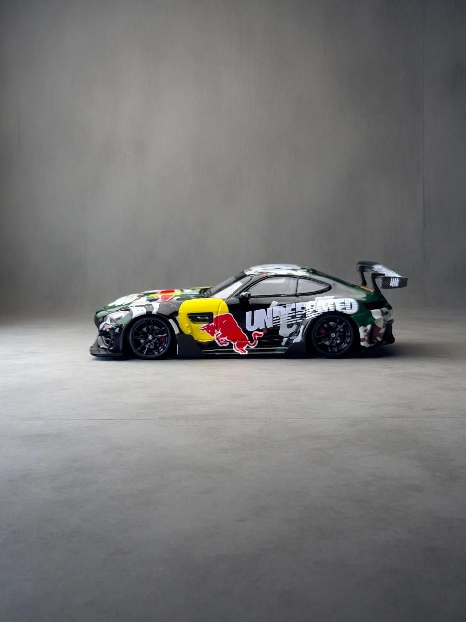 OEM 1:64 Diecast Model AMG GT(C190) S