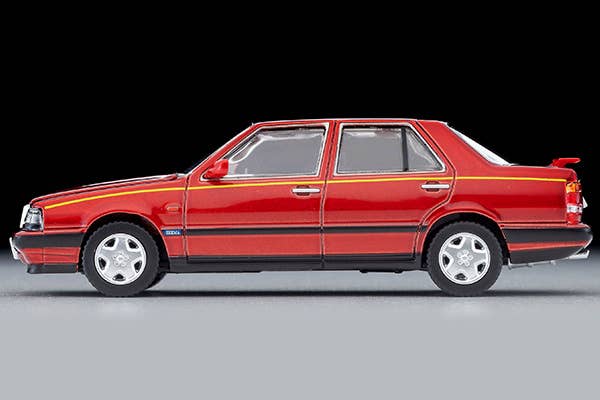 Tomica Limited Vintage 1:64 Lancia Theme 8.32 Phase II Red