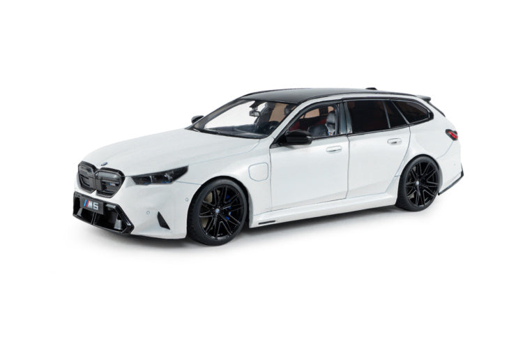 Solido 1:18 2024 BMW M5 Touring (G99) Alpine White *Damaged Packaging*