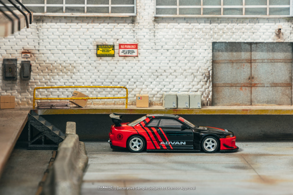 Tarmac Works 1:64 Nissan Skyline GT-R R32 Widebody Advan - JCCS Special Edition - GLOBAL64
