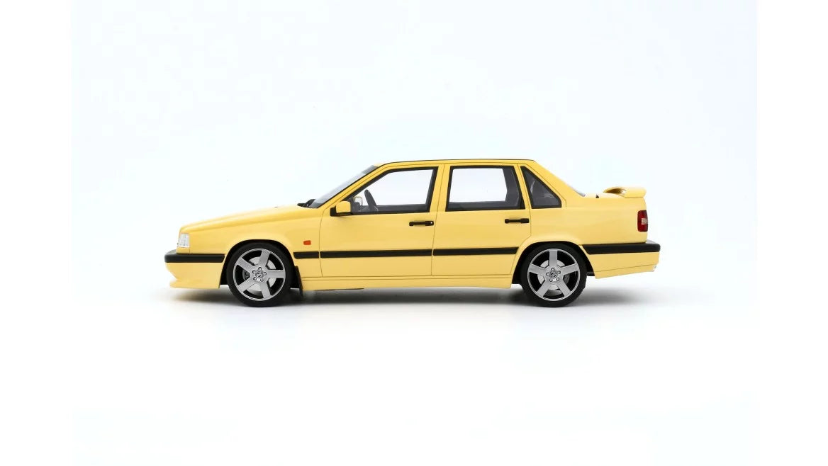 Ottomobile 1:18 1996 Volvo 850 T-5R *Resin series* Cream Yellow OT1222