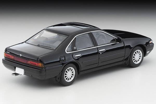 Tomica Limited Vintage 1:64 1988 Nissan Cefiro Sports Cruising Black
