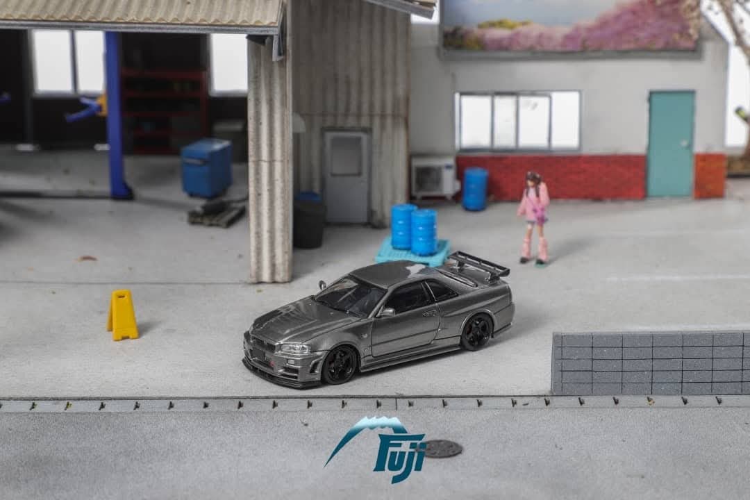 Fuji 1:64 Diecast Nissan Skyline GT-R R34 Z-Tune Gun Grey