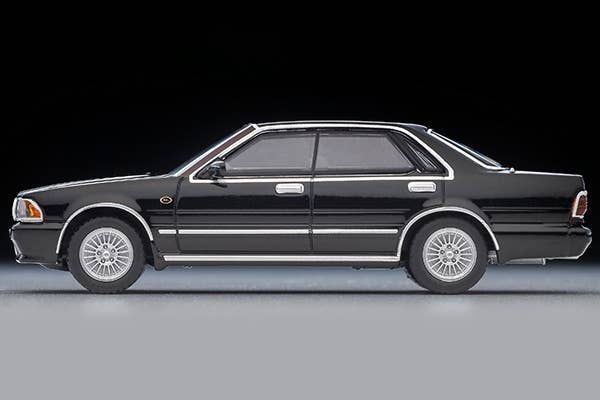 Tomica Limited Vintage 1:64 1990 Nissan Cedric HT V20 *Gran Turismo* Black SV