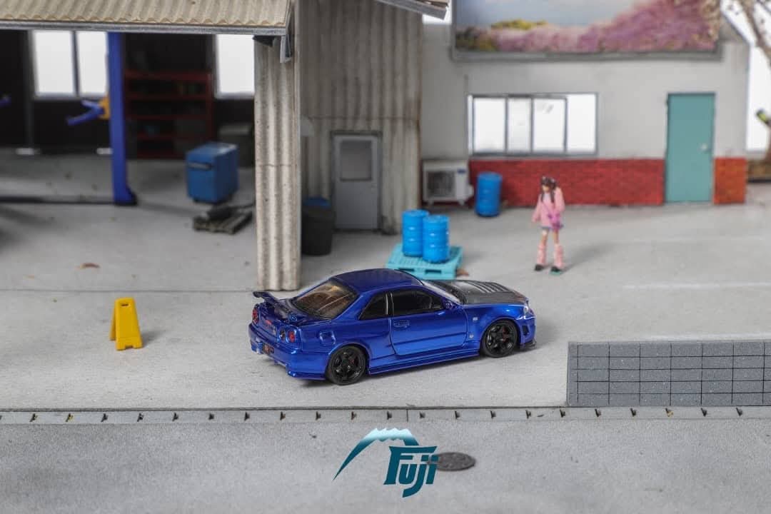Fuji 1:64 Diecast Nissan Skyline GT-R R34 Z-Tune Bayside Blue Carbon Bonnet