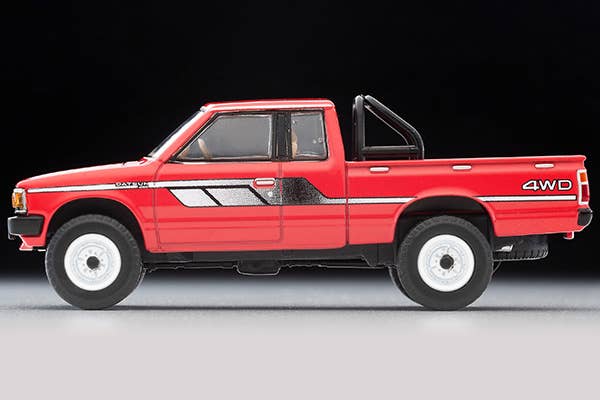 Tomica Limited Vintage 1:64 Datsun Truck 4WD King Cab AD Red