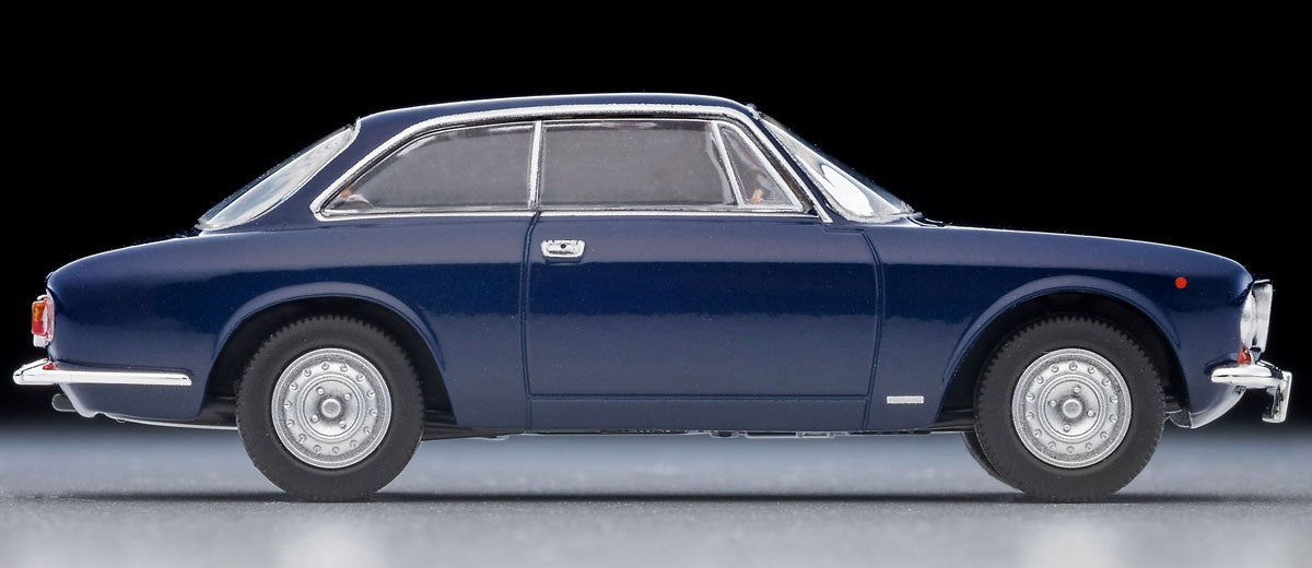 Tomica Limited Vintage 1:64 Alfa Romeo GT 1300 Junior Navy Blue