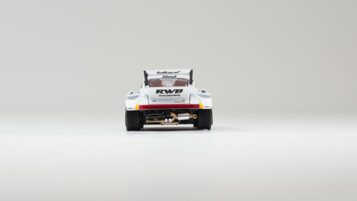 AR Kaizo 1:64 RWB 930 APPLE 6K0000301