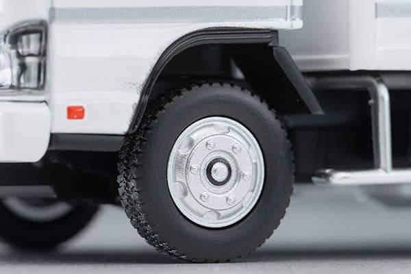 Tomica Limited Vintage 1:64 Isuzu Elf Panel Van Delivery Truck White
