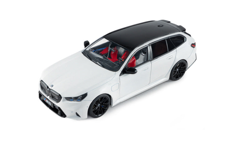 Solido 1:18 2024 BMW M5 Touring (G99) Alpine White *Damaged Packaging*