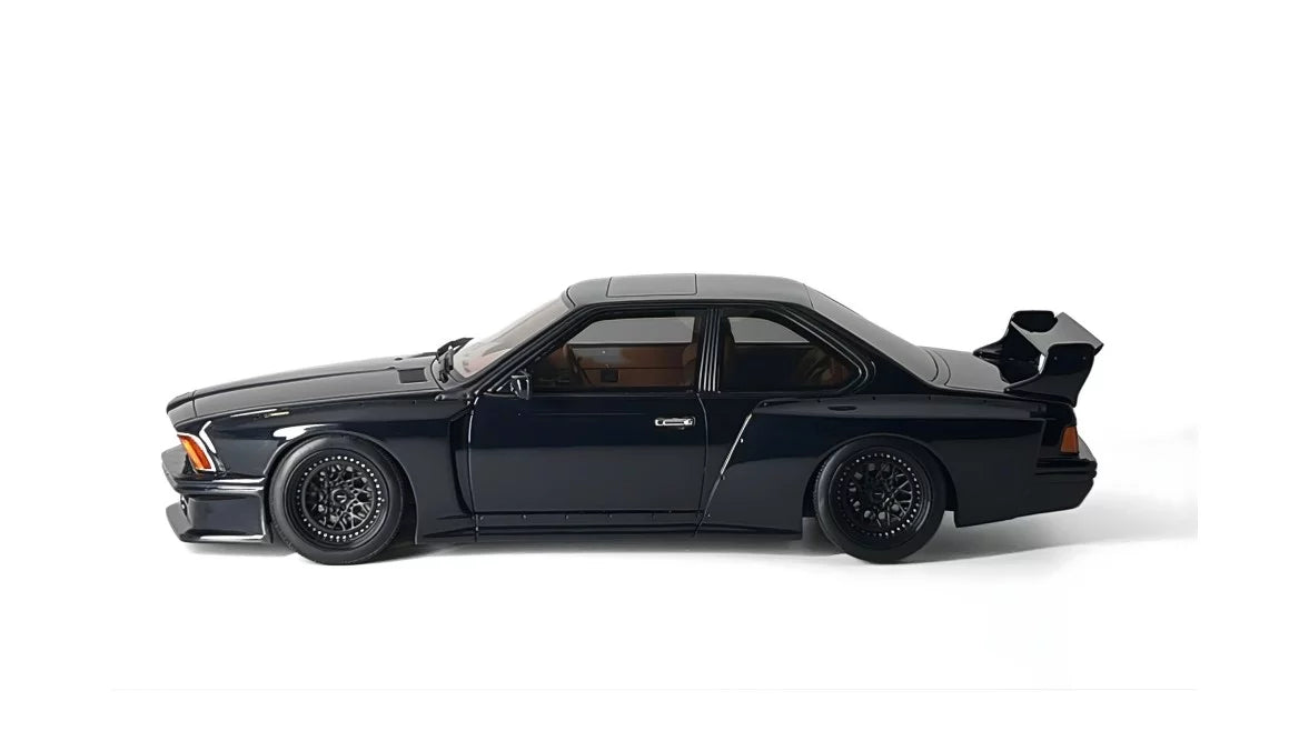 Ottomobile 1:18 BMW 635 Csi (E24) Widebody by Coutner Deep Blue Metallic 2021 OT1184