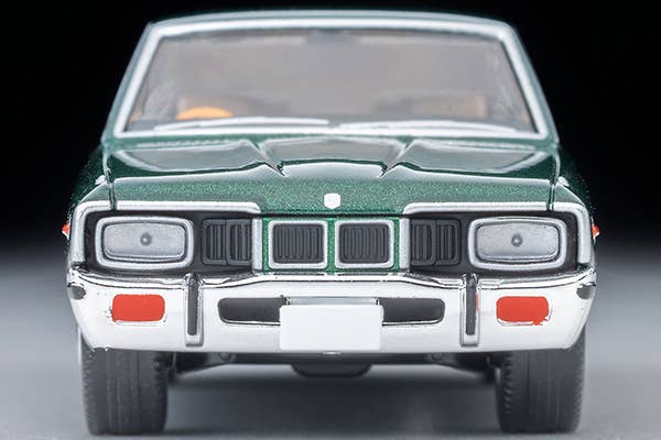 Tomica Limited Vintage 1:64 1975 Nissan Cedric 2-Door HT 2800 SGL Green