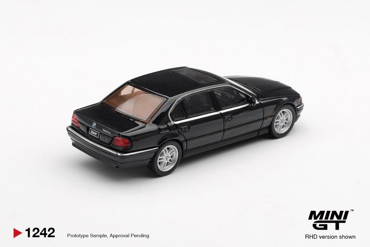 Mini GT 1:64 BMW 750IL Black Sapphire (LHD) #1242