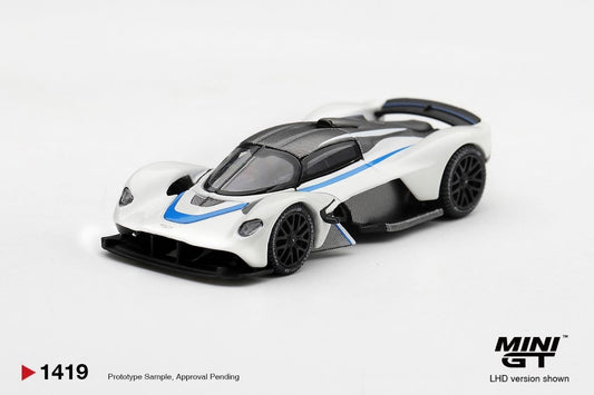 Mini GT 1:64 Aston Martin Valkyrie Escaping White (LHD) #1419