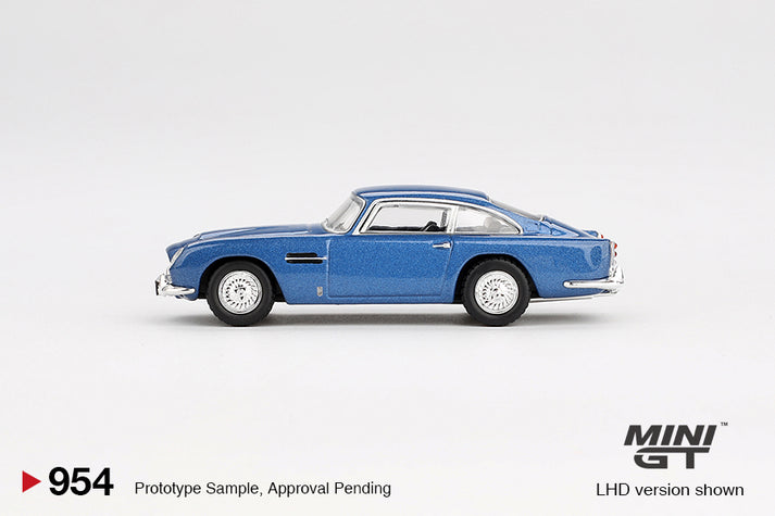 Mini GT 1:64 Aston Martin DB5 Sierra Blue (RHD) #954