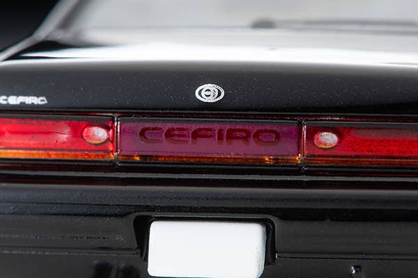 Tomica Limited Vintage 1:64 1988 Nissan Cefiro Sports Cruising Black