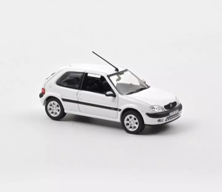 Norev 1:43 2000 Citroen Saxo VTS White