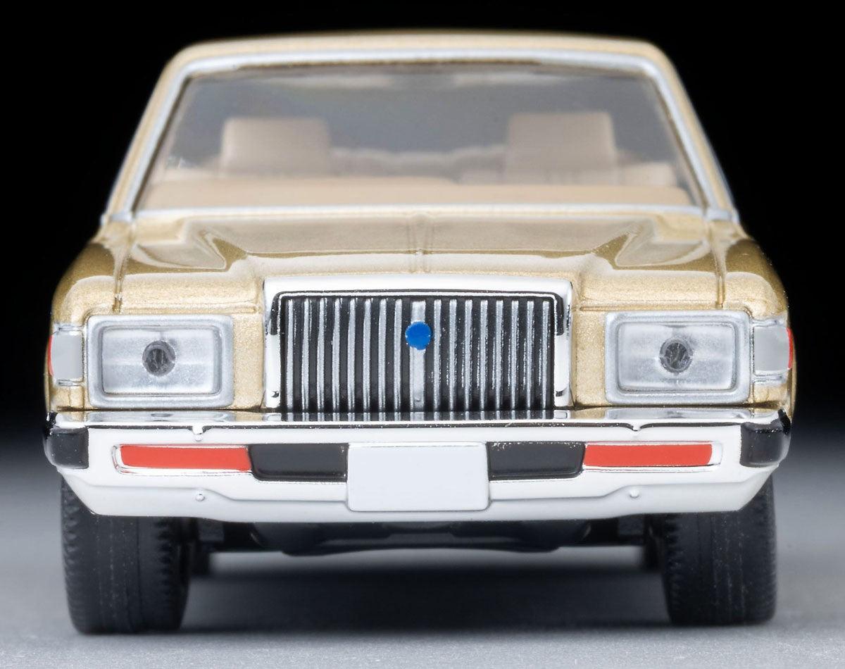 Tomica Limited Vintage 1:64 1978 Toyota Crown 4-Door Hardtop Gold