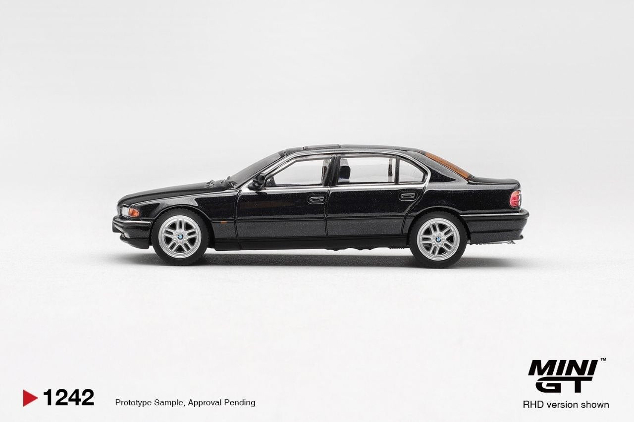 Mini GT 1:64 BMW 750IL Black Sapphire (LHD) #1242