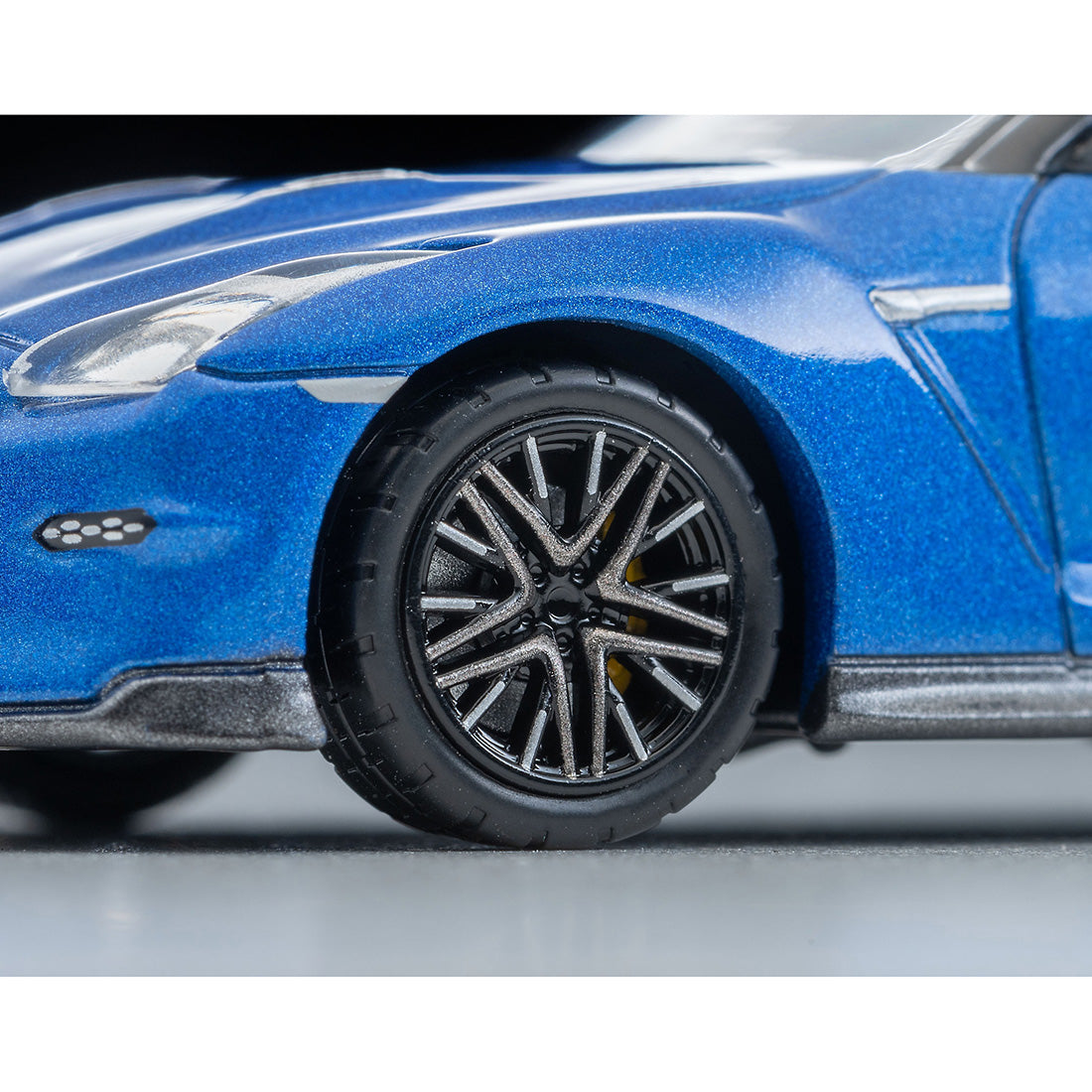 Tomica Limited Vintage 1:64 2025 Nissan GT-R Premium edition blue