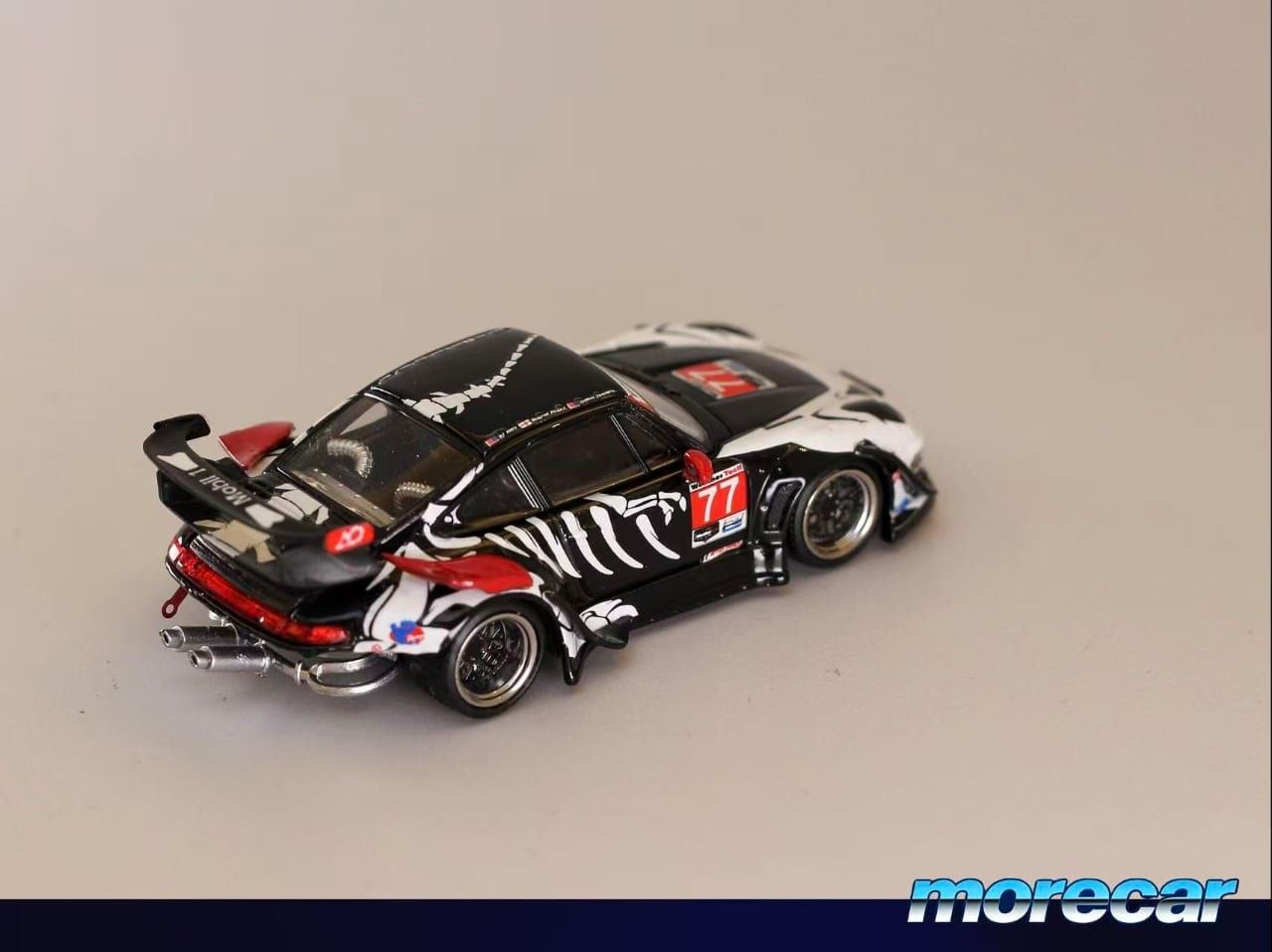 MoreCar 1:64 RWB Porsche Skeleton Dinosaur Livery
