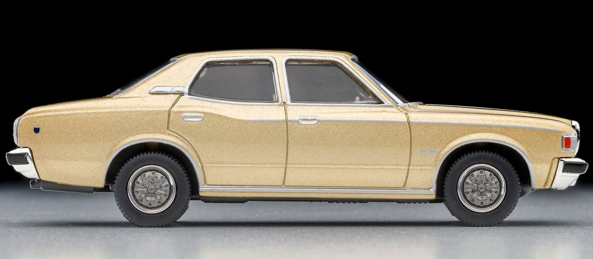 Tomica Limited Vintage 1:64 1978 Toyota Crown 4-Door Hardtop Gold