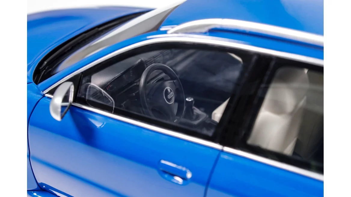 Ottomobile 1:18 Audi RS 4 (B5) Nogaro Blue 2000 *Resin Series