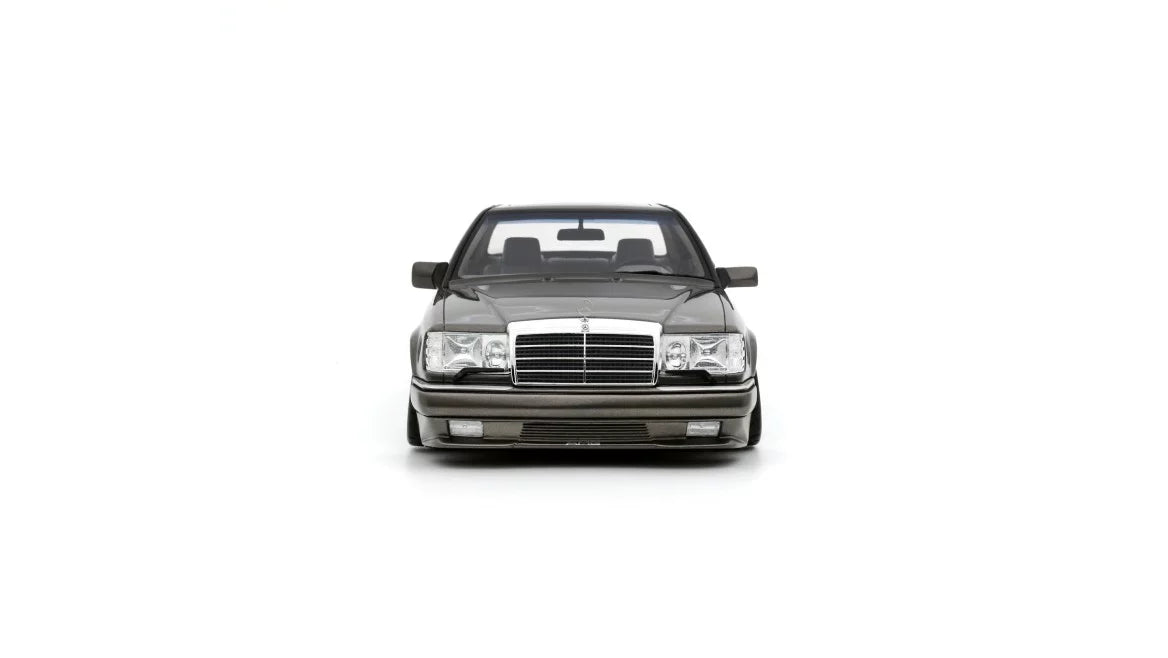 Ottomobile 1:18 Mercedes-Benz C124 AMG "Stance" Anthracite Grey 2022 OT1241