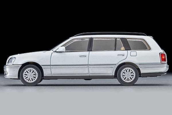 Tomica Limited Vintage 1:64 2000 Toyota Crown Estate Royal Saloon White/Silver
