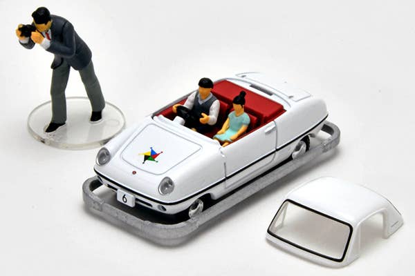 Tomica Limited Vintage 1:64 Kodomo No Kuni x TLV Datsun Baby #6 with Figure White
