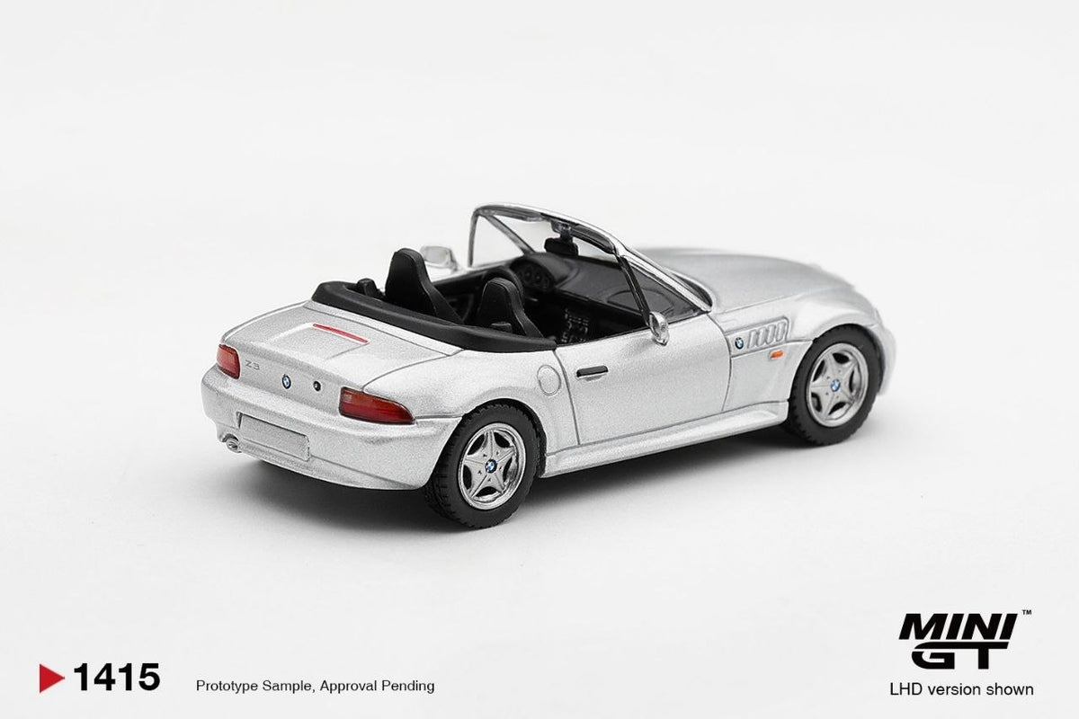 Mini GT 1:64 BMW Z3 Titanium Silver #1415