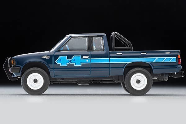 Tomica Limited Vintage 1:64 Nissan Truck 4X4 King Cab North American Specification Blue