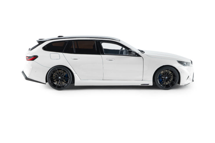 Solido 1:18 2024 BMW M5 Touring (G99) Alpine White *Damaged Packaging*