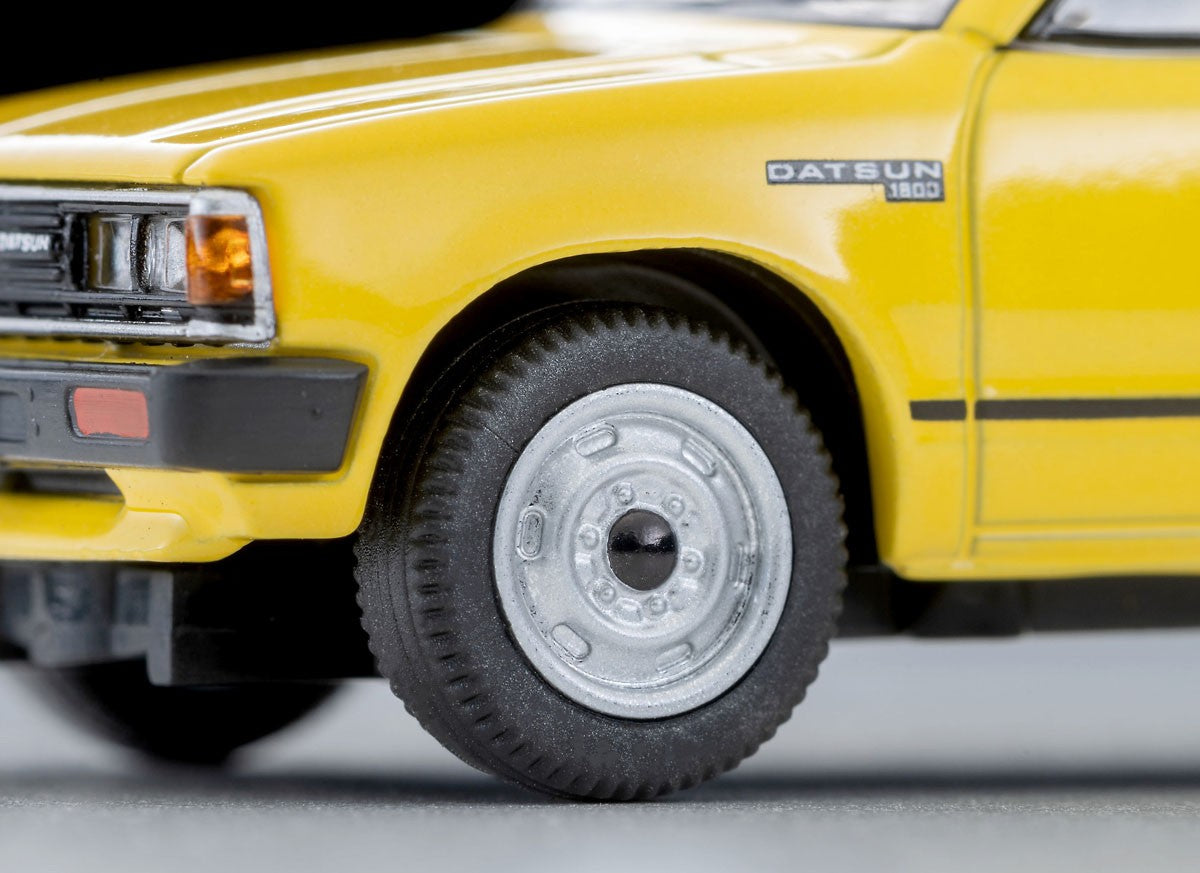 Tomica Limited Vintage 1:64 1983 Datsun Truck King Cab GL Yellow