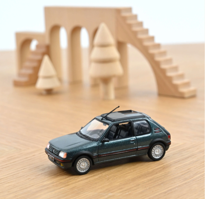 Norev 1:43 1990 Peugeot 205 1.9 Magic Sorrento Green