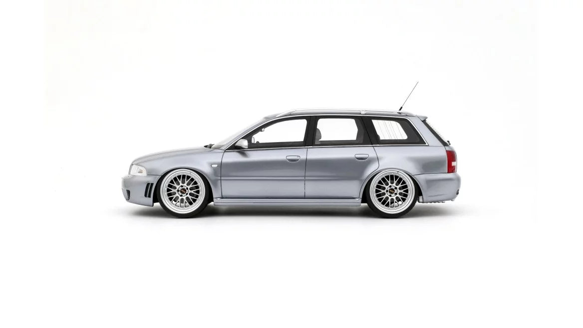 Ottomobile 1:18 Audi RS 4 (B5) Avant "stanced" Avus Silver 2025 *Resin Series* OT1396