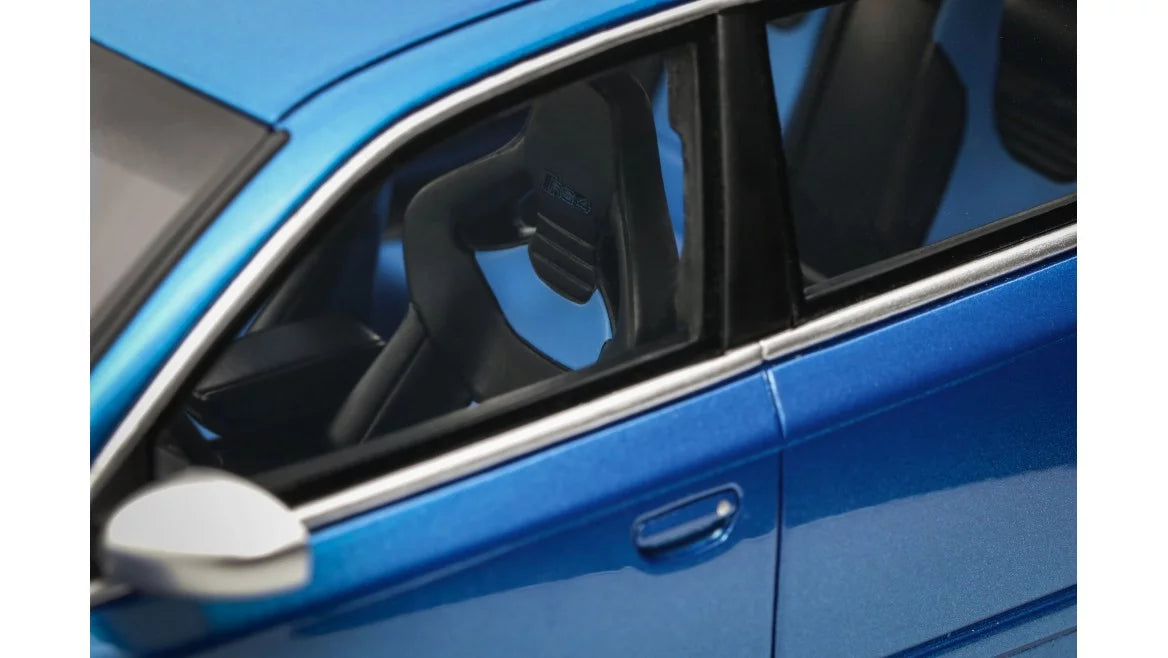 Ottomobile 1:18 2007 Audi RS 4 B7 Sedan Sprint *Resin series* Blue OT1215