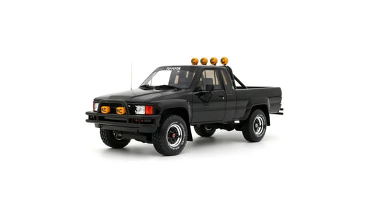 Ottomobile 1:18 1985 Toyota Hilux SR5 *resin series* Glossy Black 202 OT481