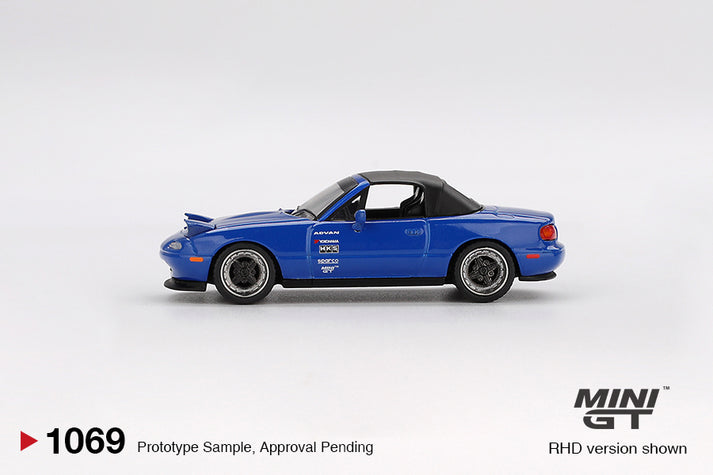 Mini GT 1:64 Mazda Miata MX-5 (NA) Tuned Version Dark Blue (RHD) #1069