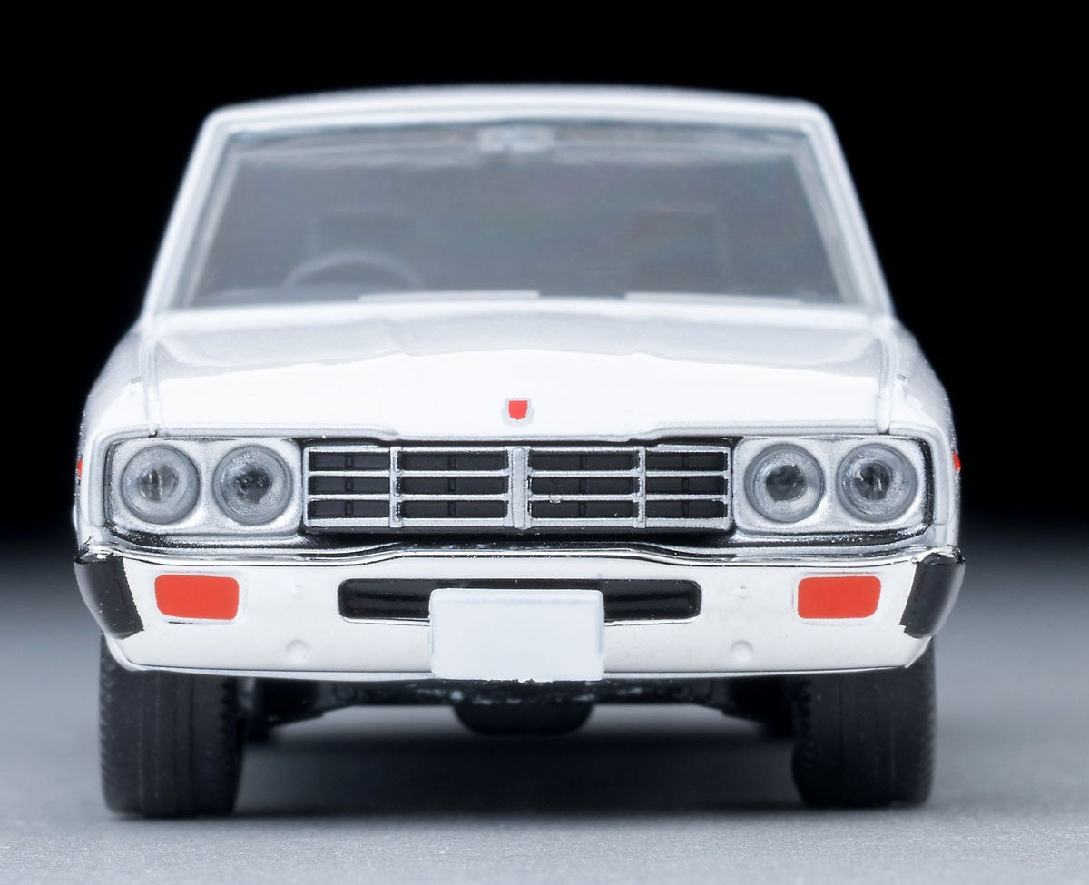 Tomica Limited Vintage 1:64 1978 Nissan Cedric Standard White
