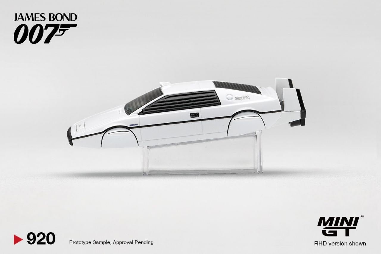 Mini GT 1:64 920-007E Lotus Esprit S1 “The Spy Who Loved Me” Submarine