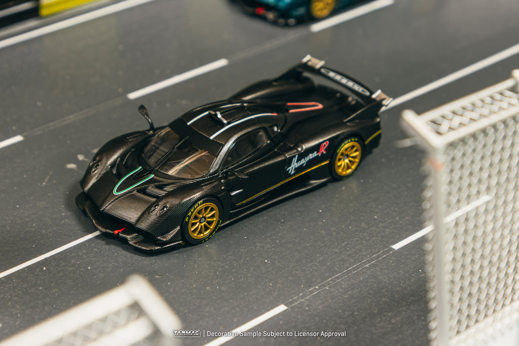 Tarmac Works 1:64 Pagani Huayra R Matt Black Carbon Fiber Limited Edition